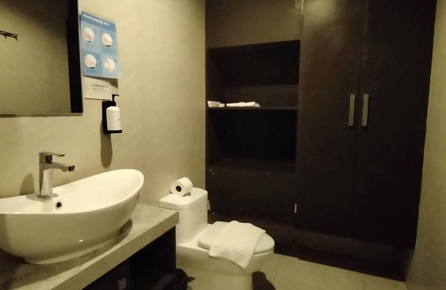 Silang Hotel | Whitewoods Convention and Leisure Hotel by SMS Hospitality