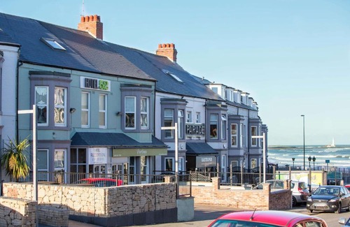 Whitley Bay Hotel | Whitley Parade Hotel - Formerly known as Hotel52 Whitley Bay