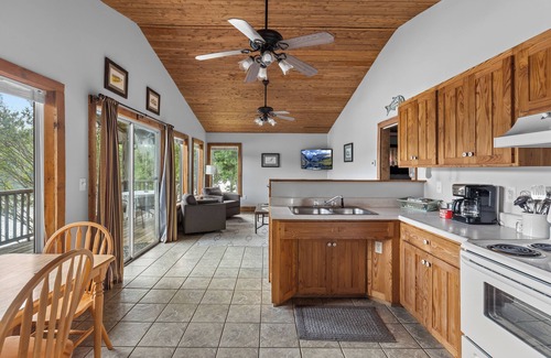 Mountain Home Cabina | Whitlock Cabin at Rim Shoals