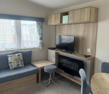 Seasalter Casa | Whitstable Arizona - 2 Bedroom Sleeps 6