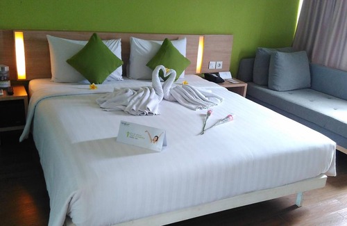 Bogor Tengah Hotel | Whiz Prime Hotel Pajajaran Bogor