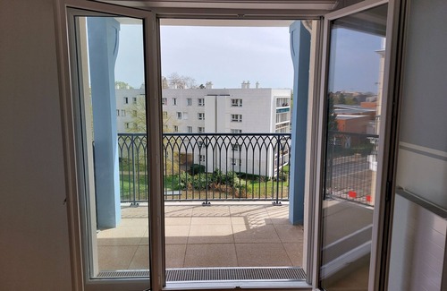 Le Plessis-Robinson Apartamento | Whole apartment F2 furnished very bright and cosy- Le Plessis-Robinson, France