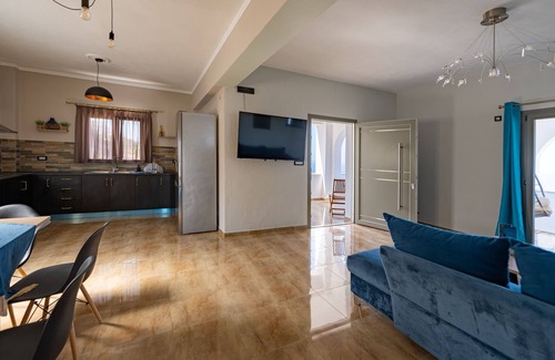 Vourvoulos Apartamento | Whole appartment with 3 bedrooms in Vourvoulos-10mins away from Fira by driving!