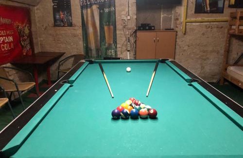Ferencvaros Apartamento | Whole Basement former Pub2 for stag do, men's cave
