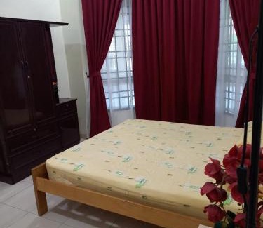 Jasin Casa | Whole Family House for Holiday in Jasin