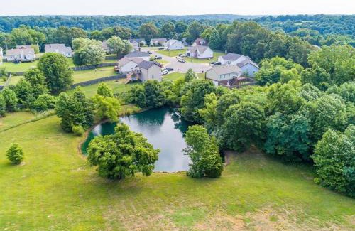 Clarksville Casa | Whole Home 1335 Whitt Ln