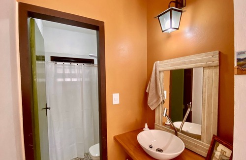 Mangueira Casa | Whole house in a gated community with swimming pool in Paraty!