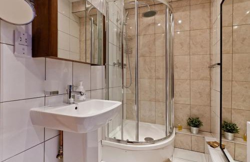 Camden Town with Primrose Hill Apartamento | Whole house in Central Camden Town