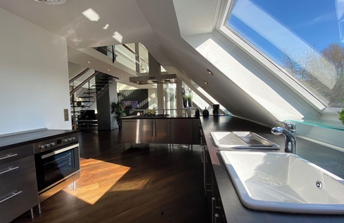 Altendorf Casa | Whole house near the trade fair for up to 20 people