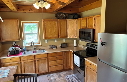 Eminence Casa | Whole house, secluded getaway near Alley Springs, Eminence , Missouri.