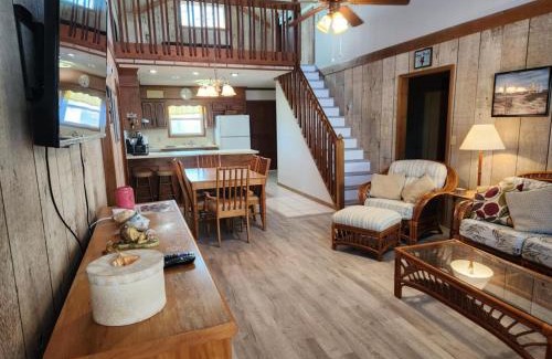 Ocean Isle Beach Casa | WHOLE HOUSE - Short walk to the beach