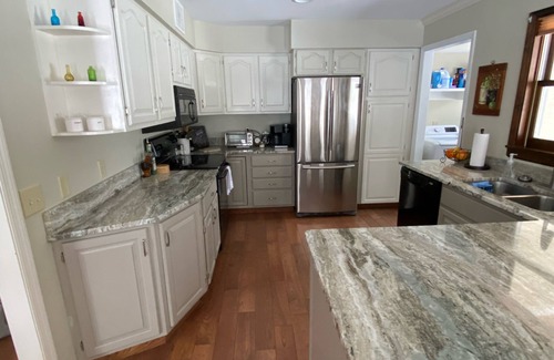 Saratoga Springs Casa | Whole meet discount ! Spacious townhouse in lake community. Near Track, SPAC !