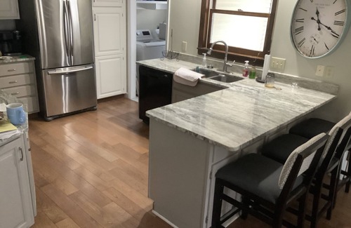 Saratoga Springs Casa | Whole meet discount ! Spacious townhouse in lake community. Near Track, SPAC !