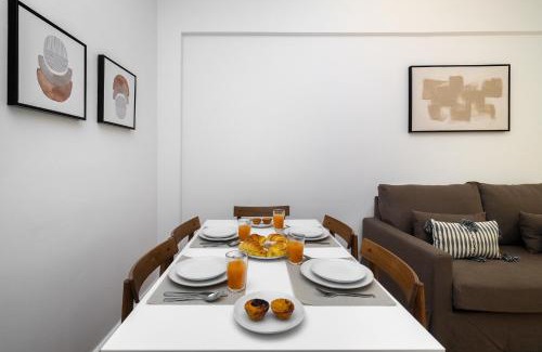 Alges Apartamento | WHome Peaceful Algés Family Home away from City Noise