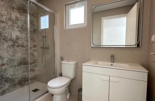 Alges Apartamento | WHome Peaceful Alges Family Home away from City Noise