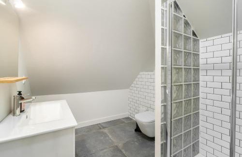 Paco De Arcos Apartamento | Whome Relaxed Oeiras Stay with Private Pool