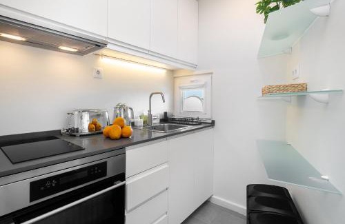 Carcavelos Apartamento | WHome Study & Surf Carcavelos 1-BED by Beach & Nova SBE