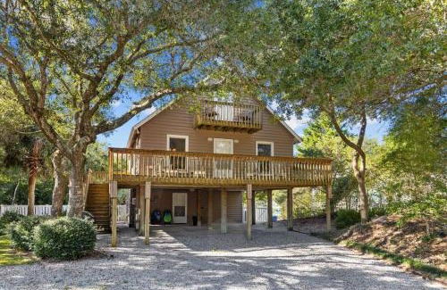 Emerald Isle Casa | Why Knot Getaway. Emerald Isle Oasis