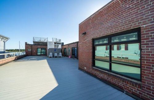 Morehead City Casa | Why Knot Getaway…Rooftop with WaterView! Unit F