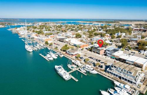 Morehead City Casa | Why Knot Getaway…Rooftop with WaterView! Unit F