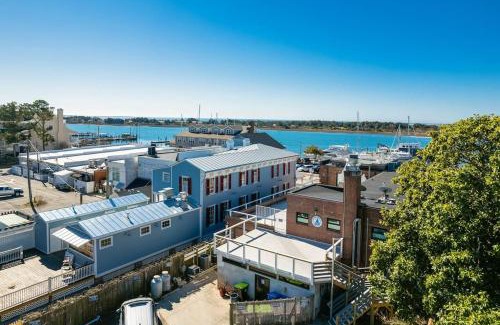 Morehead City Casa | Why Knot Getaway…Rooftop with WaterView! Unit F