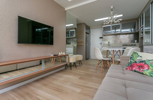 Porto da Lagoa Apartamento | WI-FI 350MB | Pier at Lagoa da Conceição #LA12