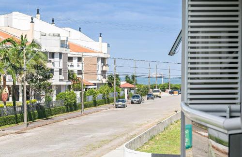 Ingleses Norte Apartamento | WI-FI 500MB | Piscina | Churrasqueira #IA27