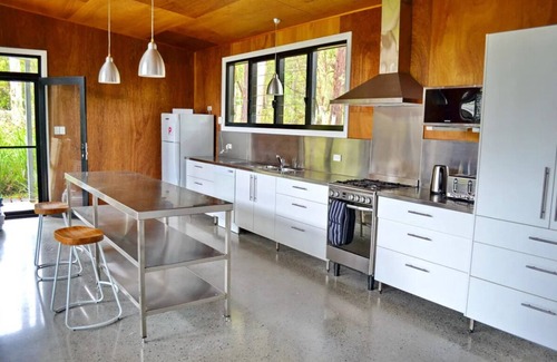 Arakoon Casa | Wi-Fi* Linen Included* Open Plan Living* BBQ* Pet Friendly