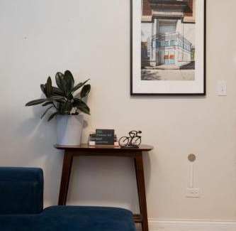 Ukrainian Village Apartamento | Wicker Park 2BR Modern Apartment DV3