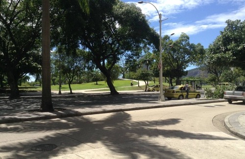 Flamengo Apartamento | Amplio apto para temporadas cortas y largas, entre Embankment y Metro.
