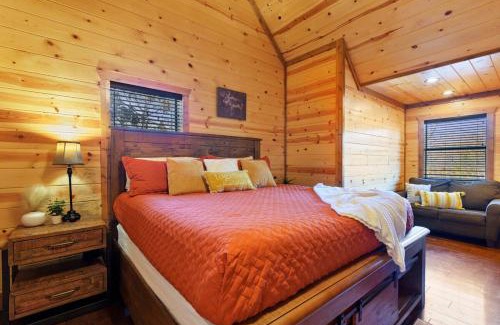 Hochatown Casa | Wide Glide Lodge - In-home Movie Room, Hot Tub and Large 1-acre property with Playset
