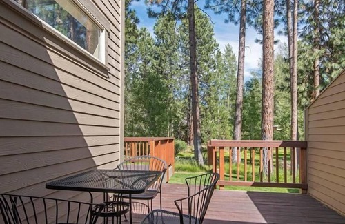 Bend Casa | Widgi Elk Wonder