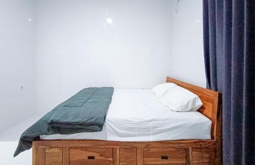 Bukit Hotel | Widi Guest House near GWK Mitra RedDoorz