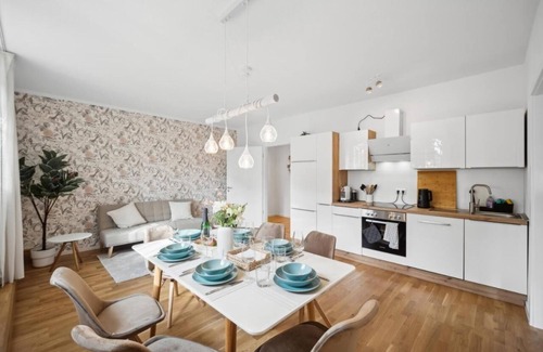 Sudvorstadt-Ost Apartamento | "Wiener Palais" am "Großer Garten", Appartement , Arbeitsplatz, Familienfreundlich, Smart-TV