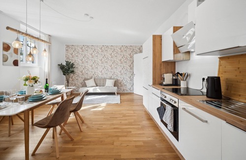 Sudvorstadt-Ost Apartamento | Wiener Palais: Am Zoo-park, Workplace, Family, 7 pers., Smart-tv