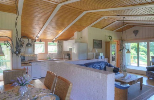 Bremke Casa | Wiesenhütte by Interhome