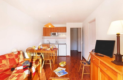 Ax-les-Thermes Apartamento | Wifi, 100m del centro estación, fitness, piscina, sauna, local para esquís, 23m², Ax-Les-Thermes