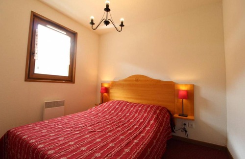 Val Cenis Apartamento | Wifi, 10m from ski slopes, 2nd floor, balcony, parking, tv, ski locker, 40m², Val Cenis