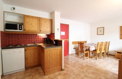 Val Cenis Apartamento | Wifi, 10m from ski slopes, 2nd floor, balcony, parking, tv, ski locker, 55m², Val Cenis