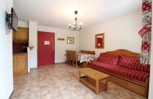 Val Cenis Apartamento | Wifi, 10m from ski slopes, 2nd floor, balcony, parking, tv, ski locker, 40m², Val Cenis