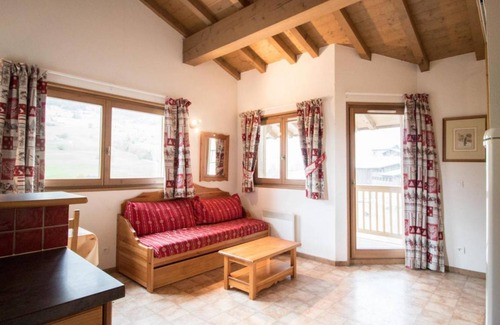 Val Cenis Apartamento | Wifi, 10m from ski slopes, 2nd floor, balcony, parking, tv, ski locker, 41m², Val Cenis