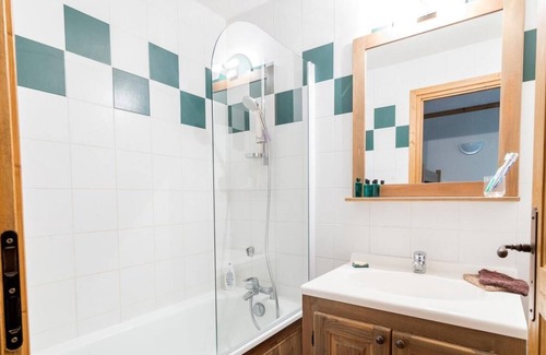 Bessans Apartamento | Wifi, 200m del centro estación, fitness, balcón, tv, local para esquís, 60m², Bessans