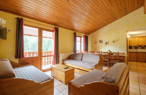 Lanslevillard Apartamento | Wifi, 50m de los comercios, sauna, balcón, parking, tv, local para esquís, 98m², Val Cenis