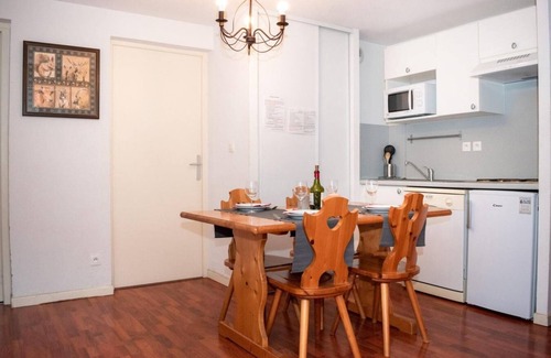 Vignec Apartamento | Wifi, 2.o piso, piscina, tv, local para esquís, 37m², Saint Lary Soulan