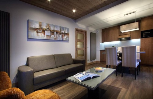Arc-2000 Apartamento | Wifi, 50m del centro estación, fitness, piscina, sauna, hammam, balcón, tv, local para esquís, 45m²