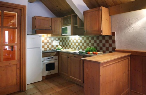 Oz Apartamento | Wifi, 50m del centro estación, fitness, piscina, sauna, hammam, balcón, tv, local para esquís, 40m²
