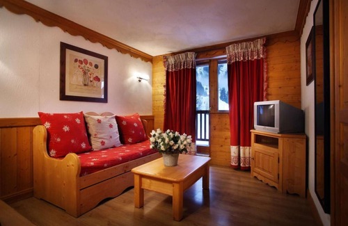 Oz Apartamento | Wifi, 50m del centro estación, fitness, piscina, sauna, hammam, balcón, tv, local para esquís, 40m²