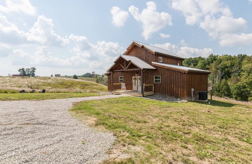 Rogers Cabina | WiFi & Adventure - Large Family-Friendly Cabin - Starlight Cabin - Red River Gorge, Kentucky!