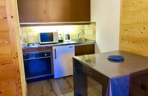 Correncon-en-Vercors Apartamento | Wifi, ski-in/ski-out & foot of the slopes, 1st floor, tv, 24m², Villard de Lans