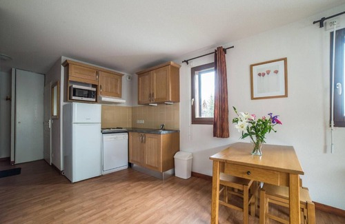 Les Bottieres Apartamento | Wifi, fitness, piscina, terraza, balcón, parking, tv, local para esquís, 24m², Les Bottières